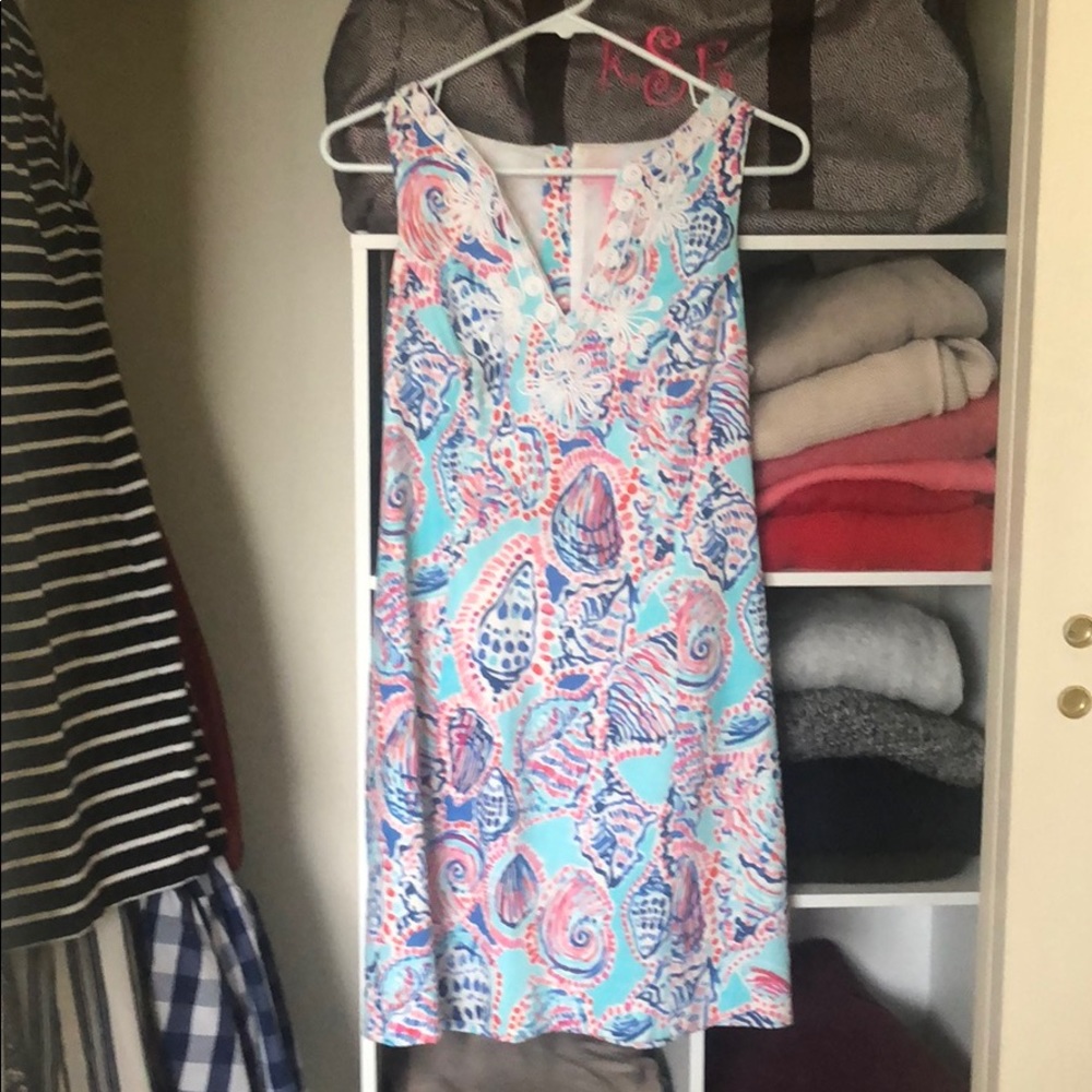 Lilly Pulitzer Shell Dress Size 4 - Picture 2 of 5
